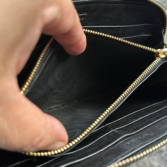 💯Authentic Prada Wallet - Picture 15 of 16